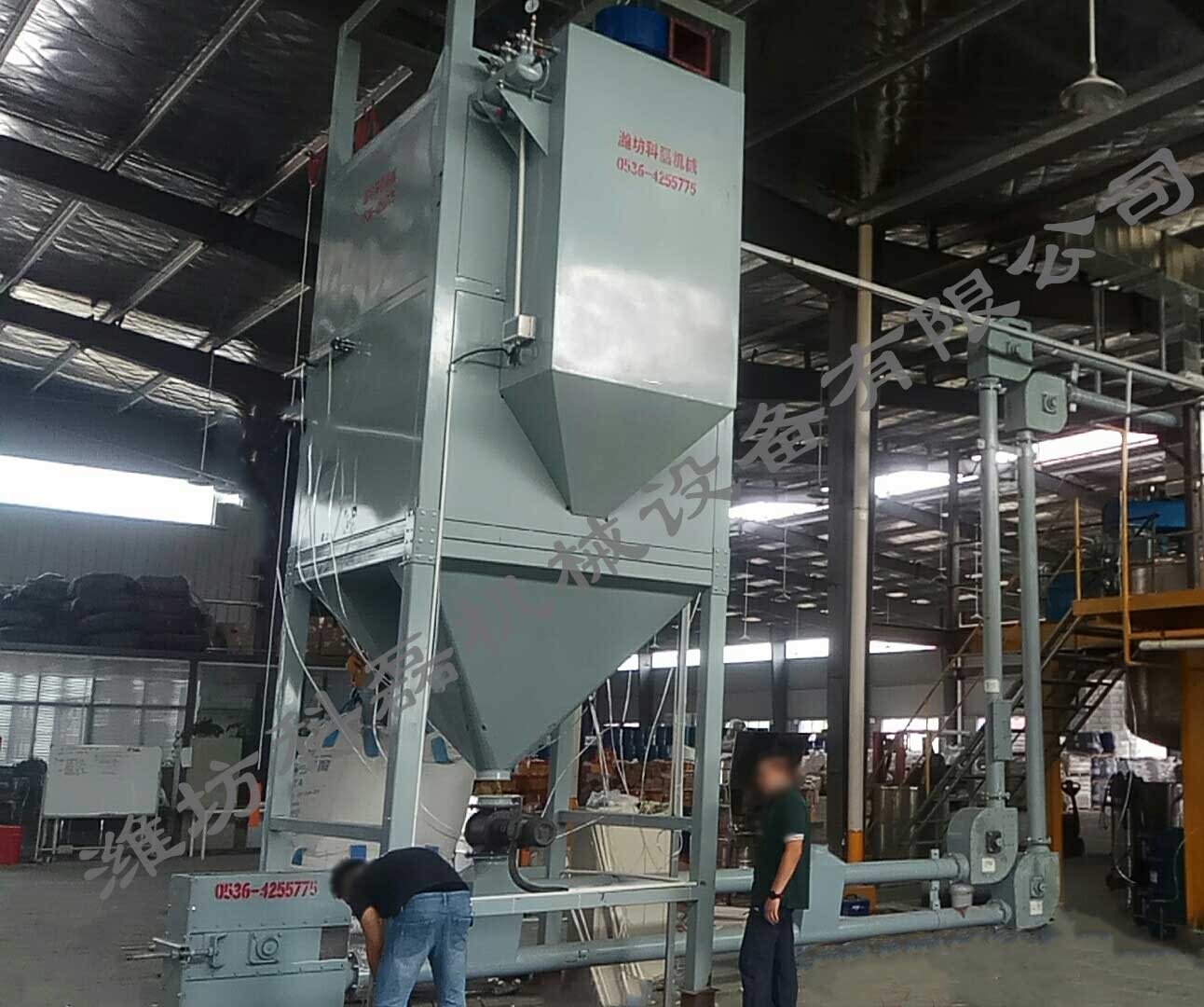 科磊管鏈輸送機噸袋拆包機使用現(xiàn)場實拍 第1張 科磊管鏈輸送機噸袋拆包機使用現(xiàn)場實拍 第1張